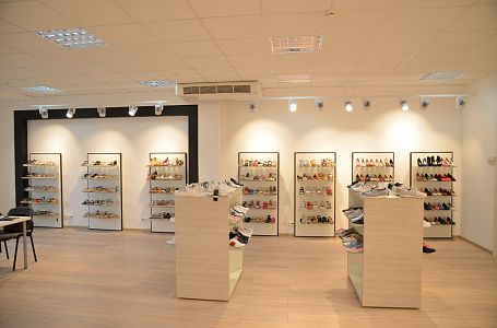 Ремонт салон - офиса обувной компании в Краснодаре